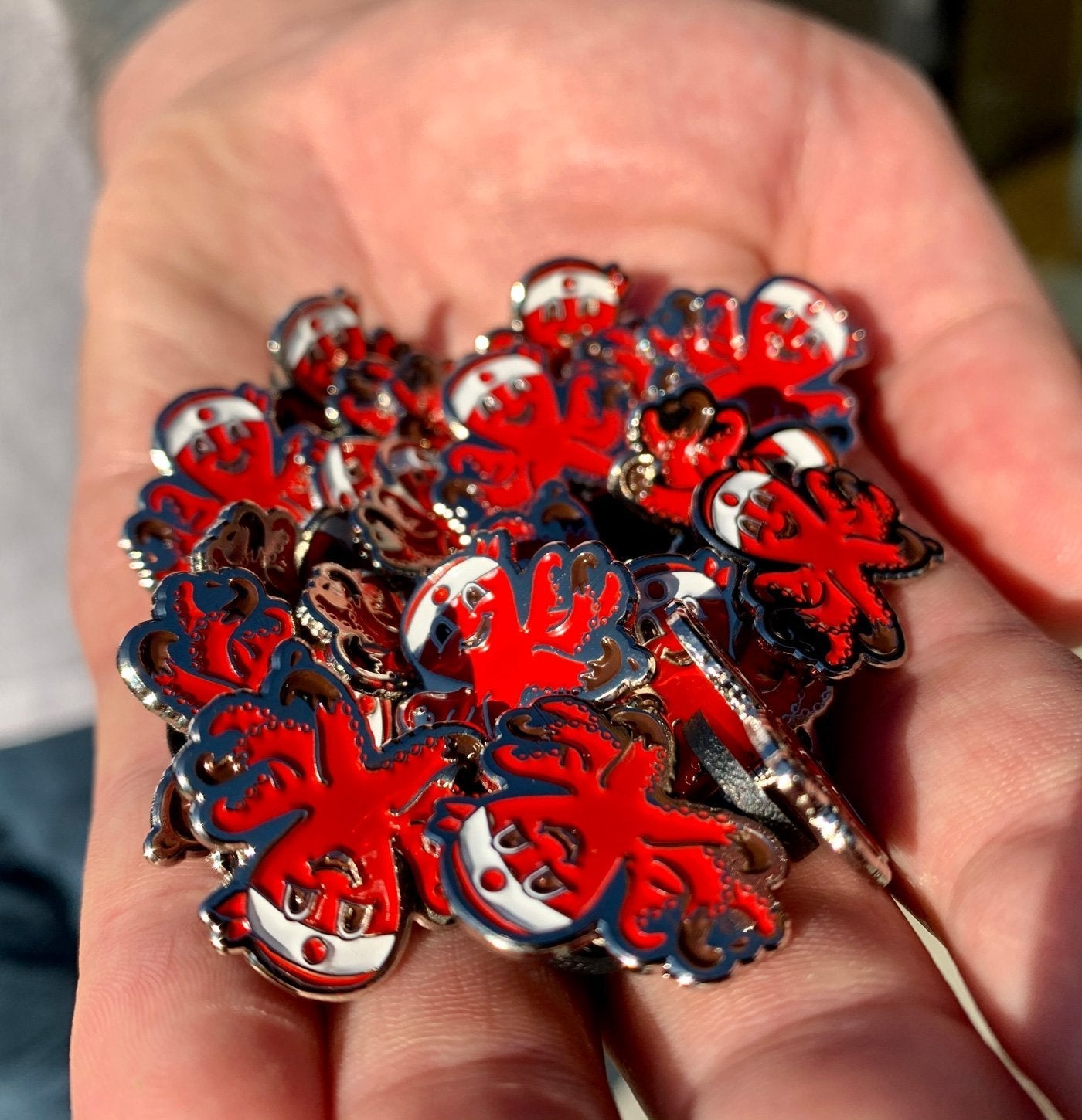Red Octo Pin M7